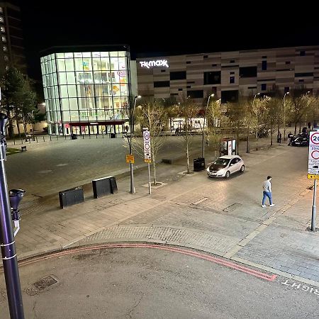 Luton Town Centre Apartment Esterno foto